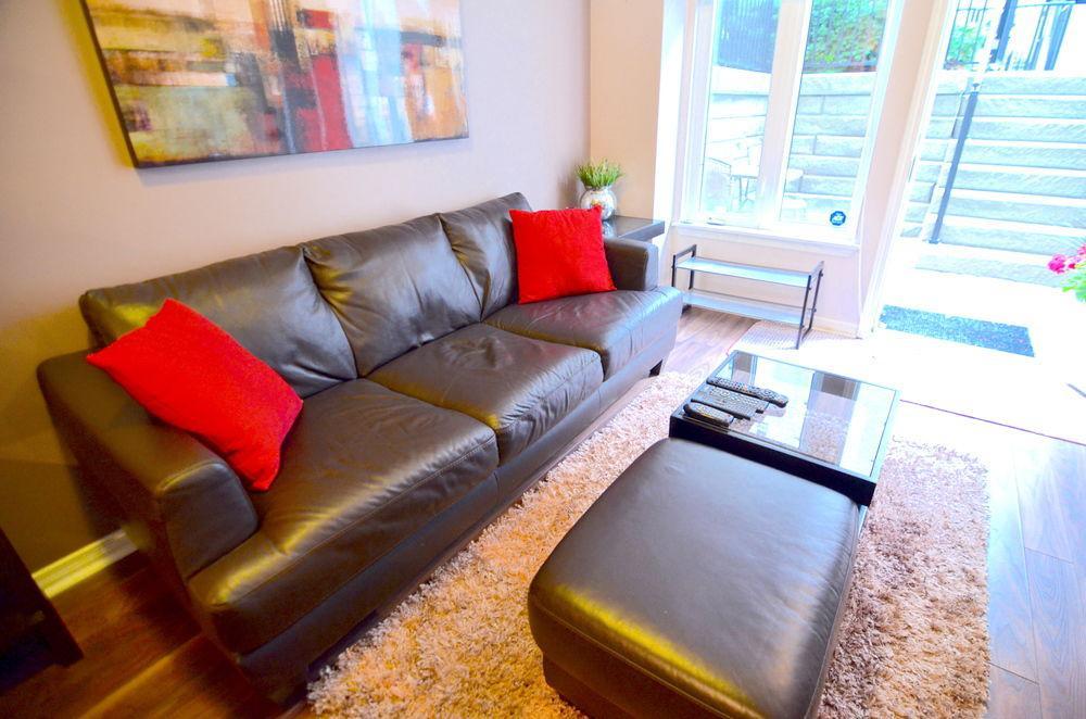 Escape - The Quartz Townhouse * Toronto
